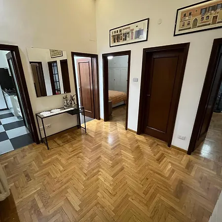 Florence Lungarno Apartment-2